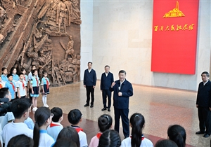 习近平：努力在推动资源型经…